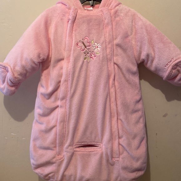 Carters pink for Baby - Picture 1 of 2